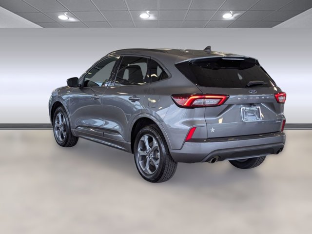 2024 Ford Escape ST-Line photo 2