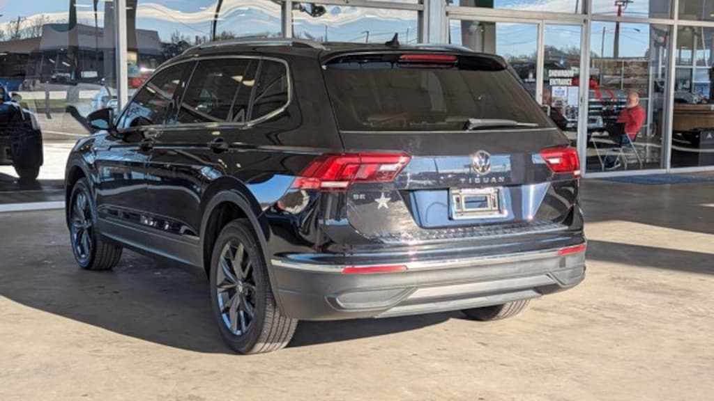 Used 2024 Volkswagen Tiguan SE SUV