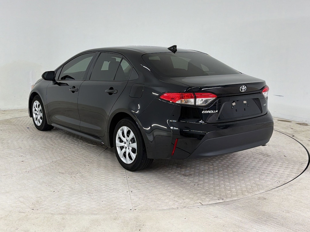 Used 2024 Toyota Corolla LE Sedan