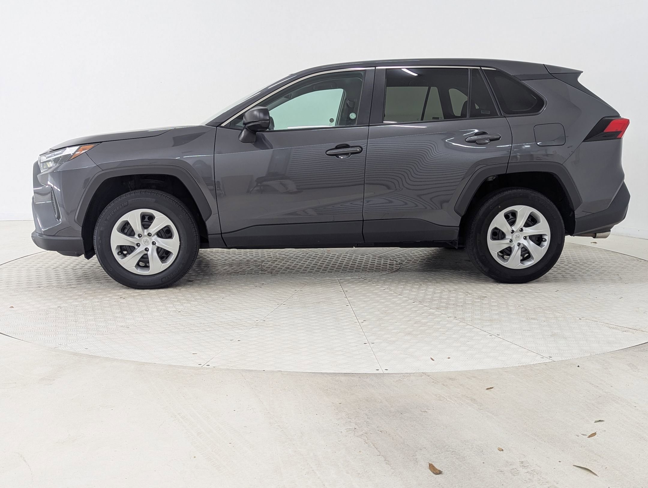 Used 2024 Toyota RAV4 LE with VIN 2T3H1RFV5RW327137 for sale in Northfield, Minnesota