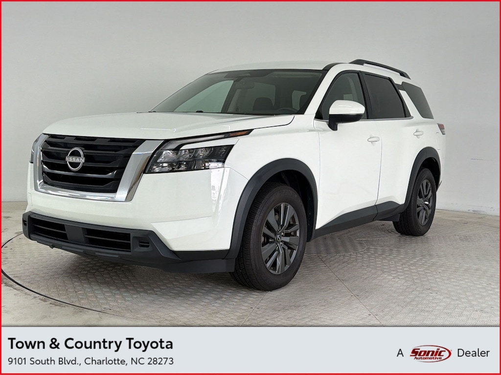 Used 2023 Nissan Pathfinder SV SUV