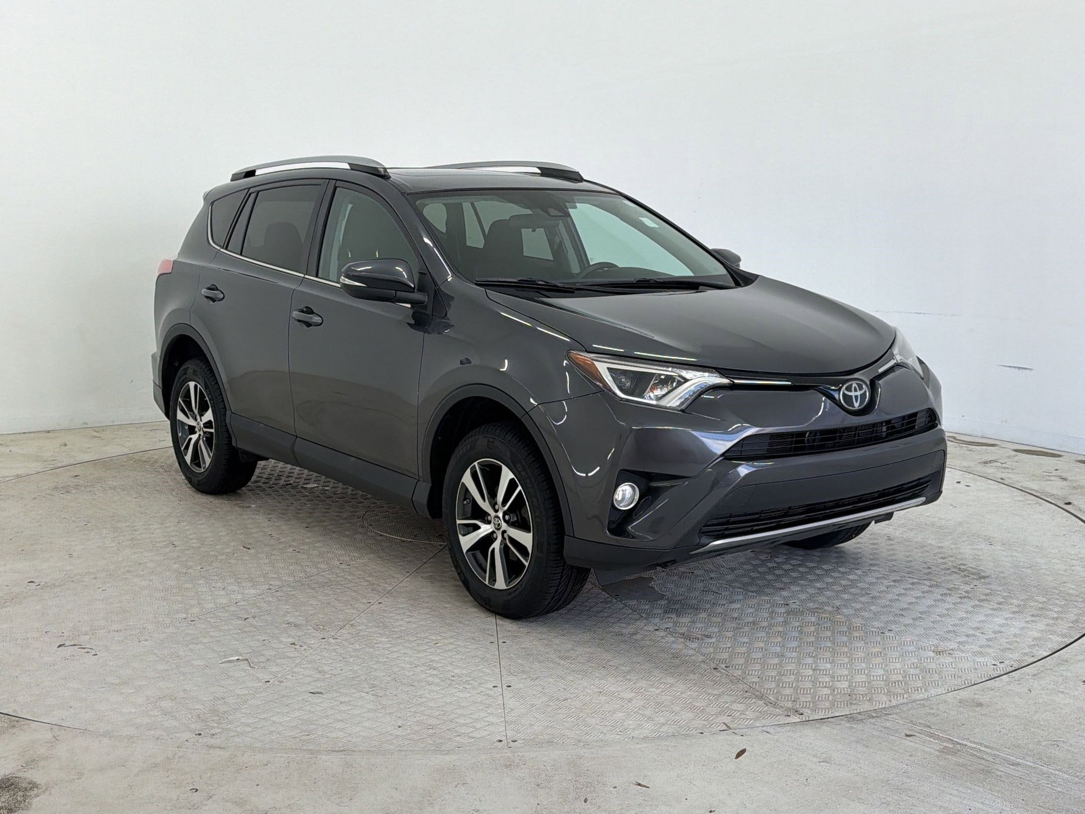 RAV4 XLE SUV