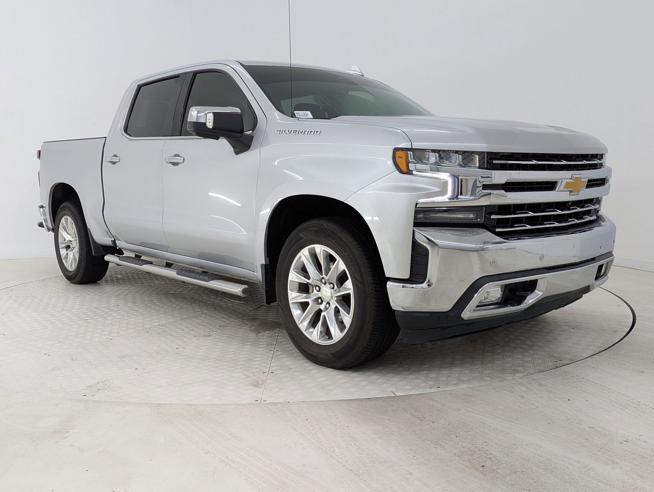 2022 Chevrolet Silverado 1500 LTZ photo 3