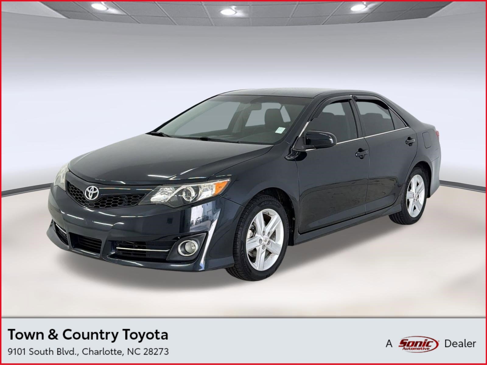2012 Toyota Camry 2.5 Auto SE's photo