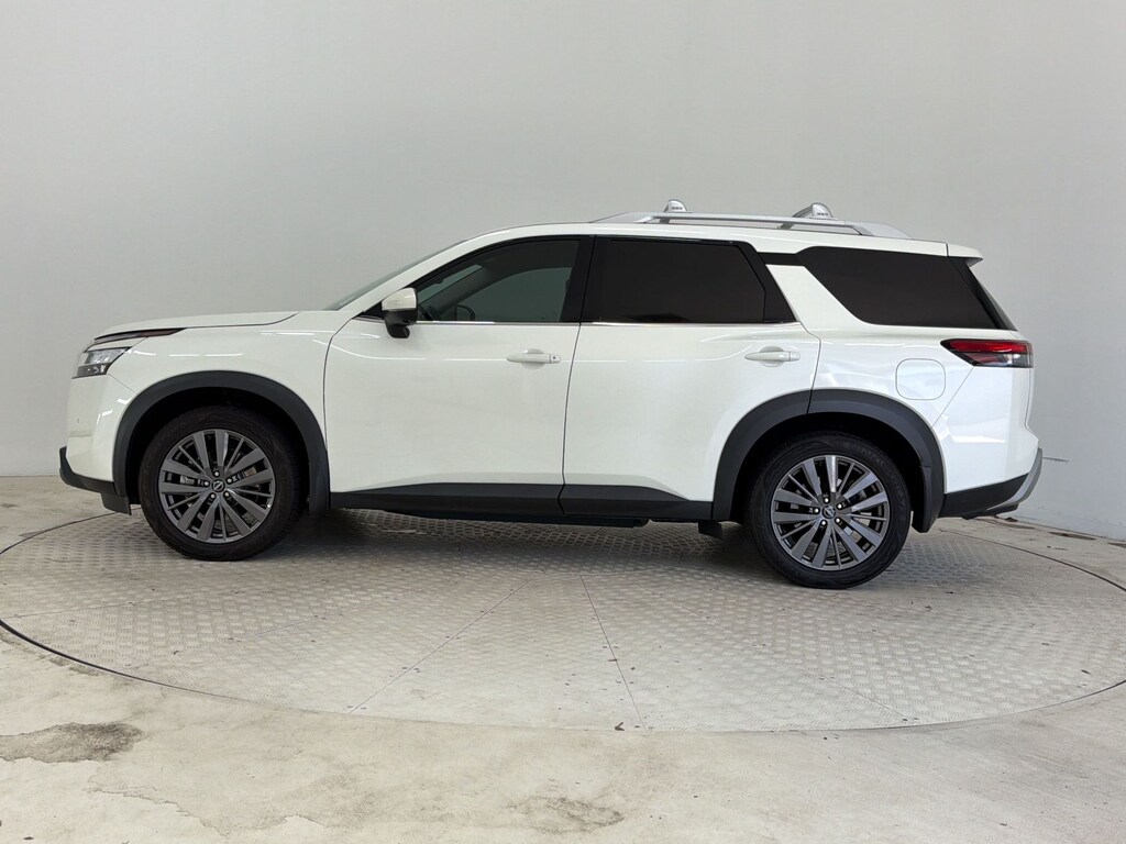 Used 2022 Nissan Pathfinder SL SUV