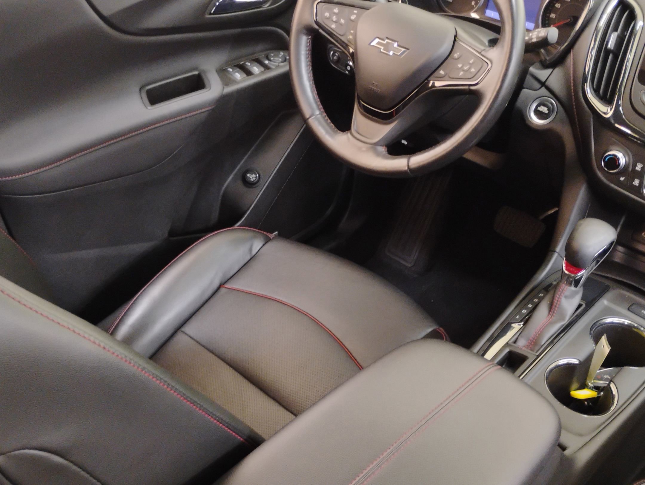 2022 Chevrolet Equinox RS photo 4