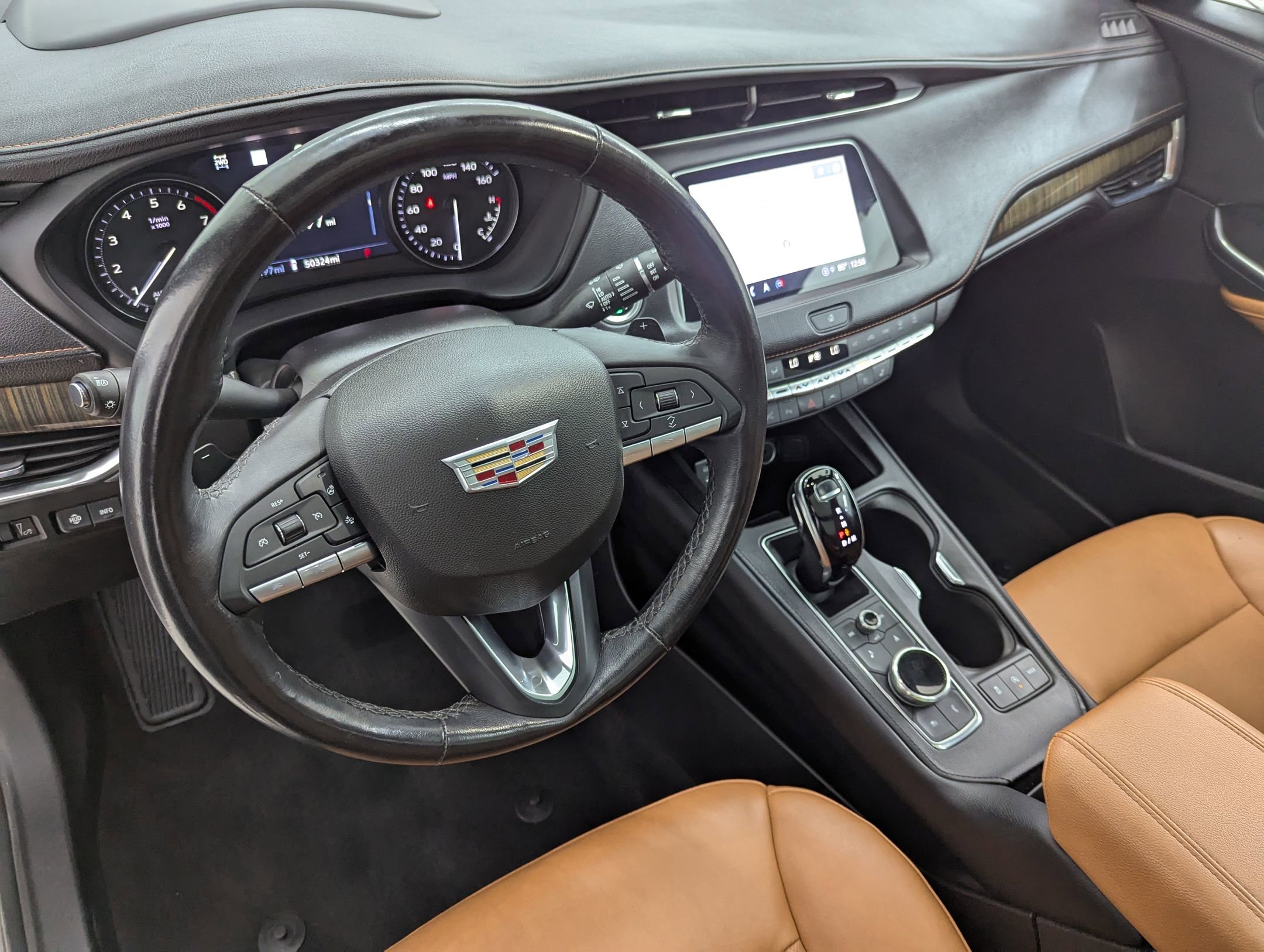 2022 Cadillac XT4 Premium Luxury photo 3