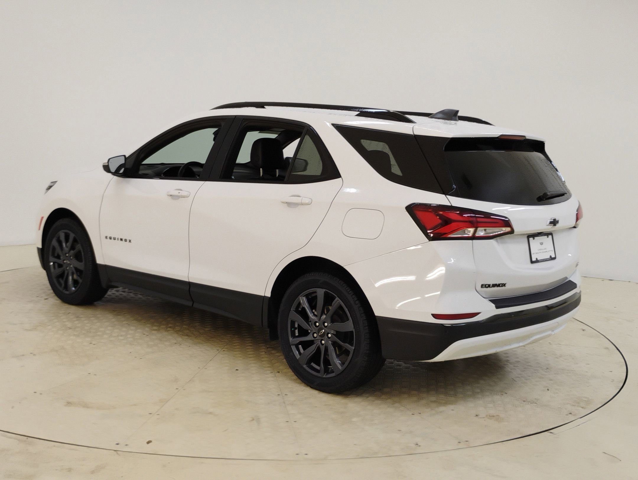 2022 Chevrolet Equinox RS photo 3