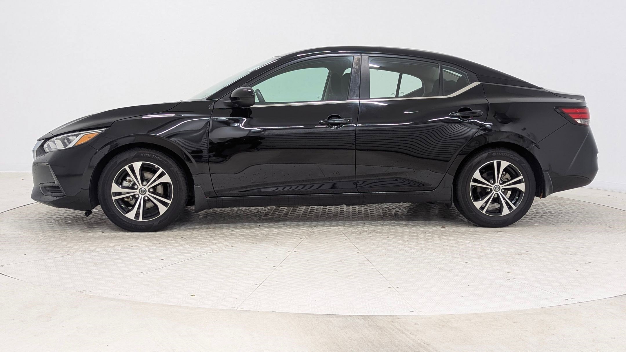 2023 Nissan Sentra SV photo 2