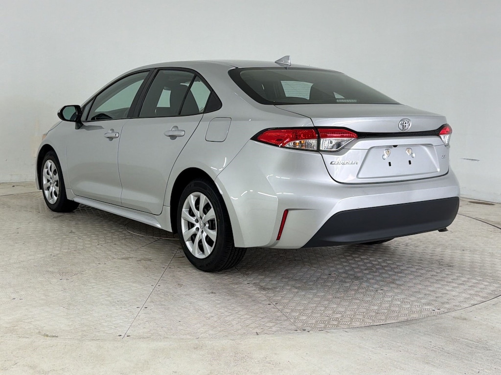 Used 2024 Toyota Corolla LE Sedan