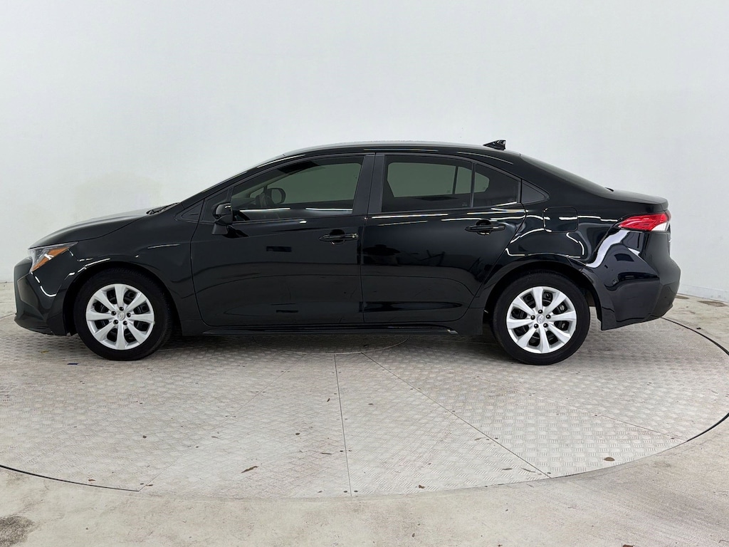 Used 2024 Toyota Corolla LE Sedan