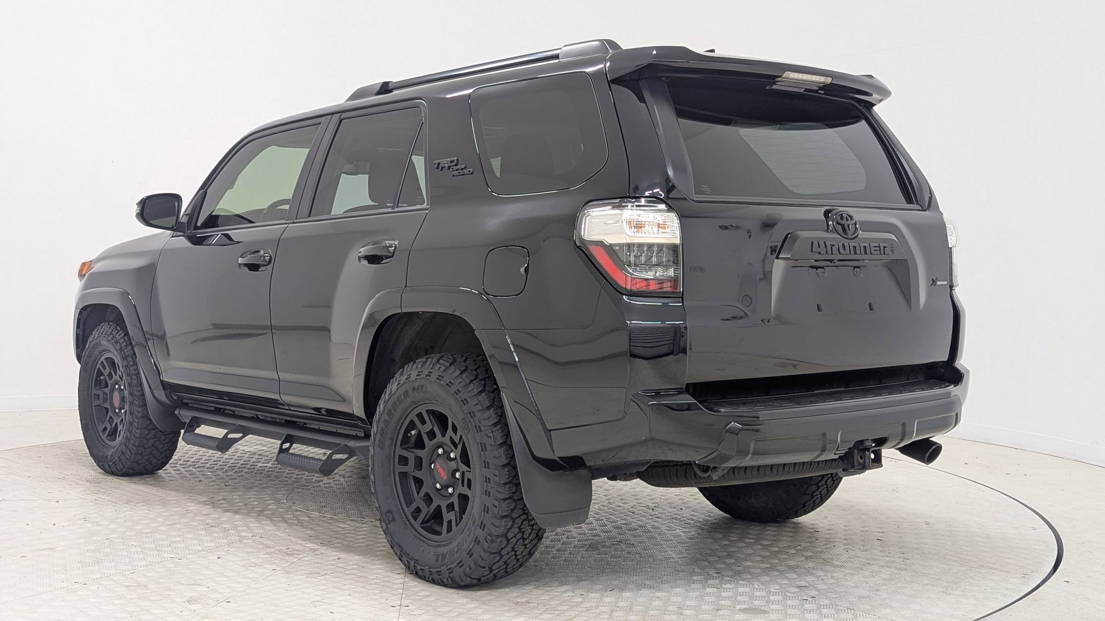 2022 Toyota 4Runner TRD Premium photo 3