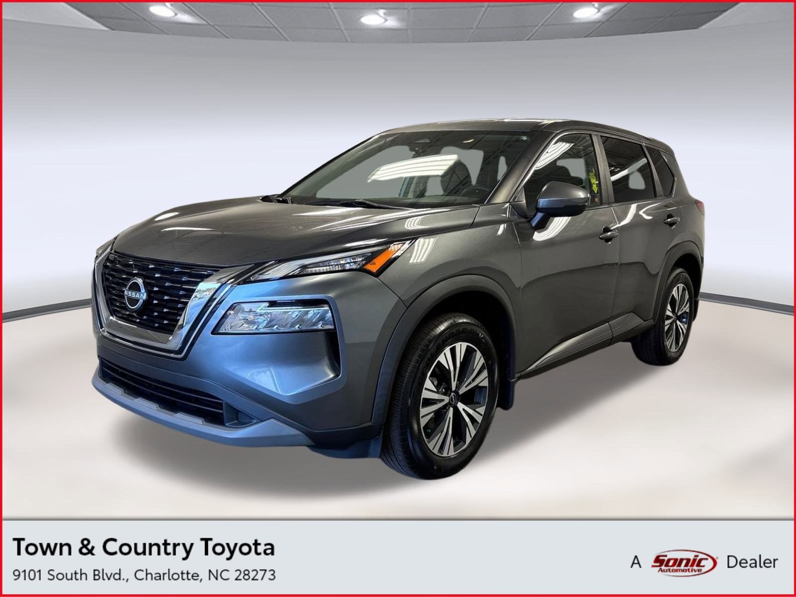 2022 Nissan Rogue SV's photo