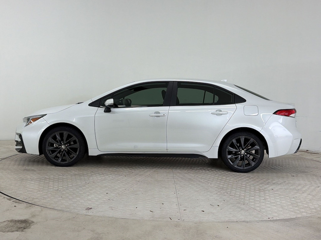 Used 2024 Toyota Corolla SE Sedan
