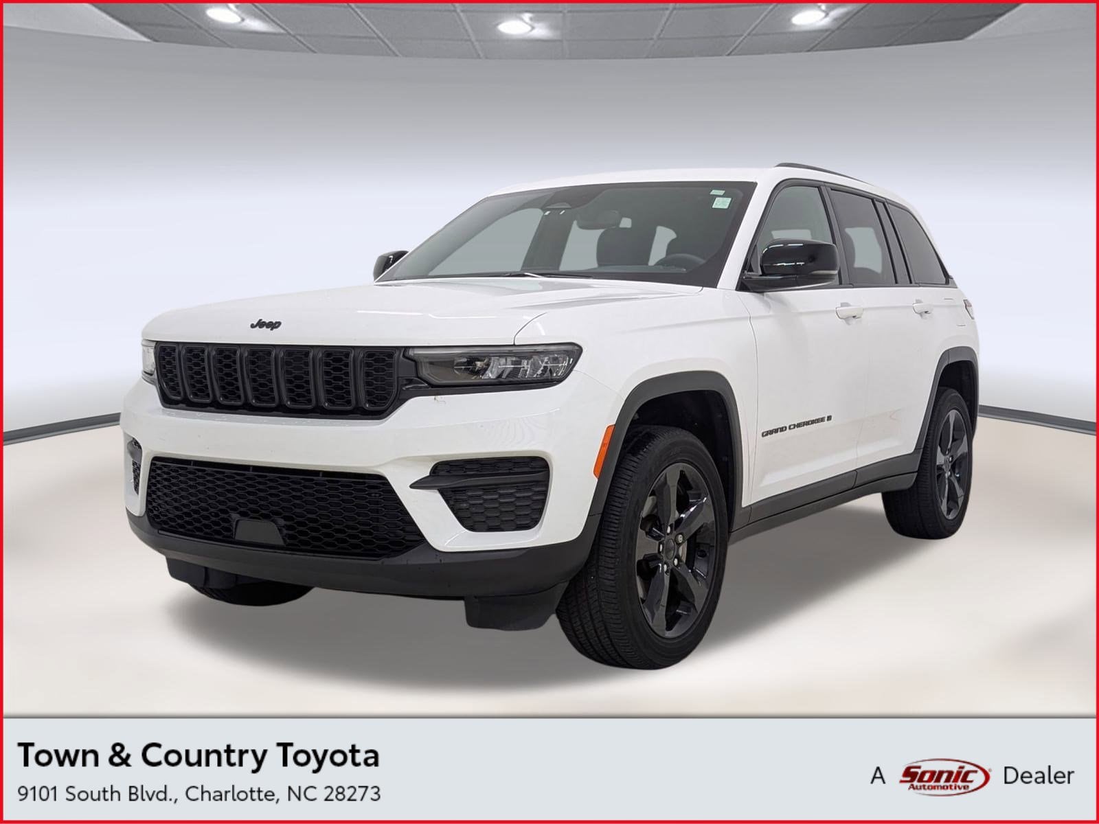 2023 Jeep Grand Cherokee Altitude's photo