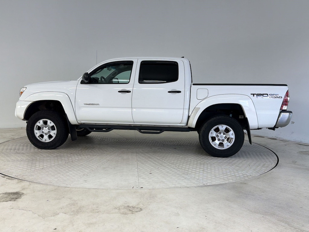 Used 2015 Toyota Tacoma Tacoma V6 (4WD Double Cab V6 AT (Natl)) Truck Double Cab