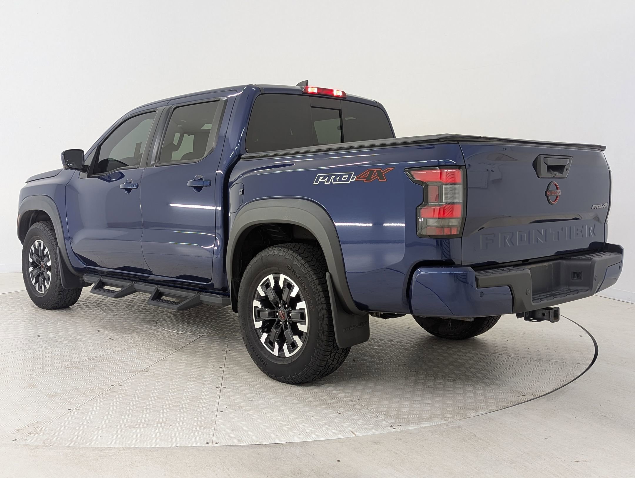2023 Nissan Frontier PRO-4X photo 3