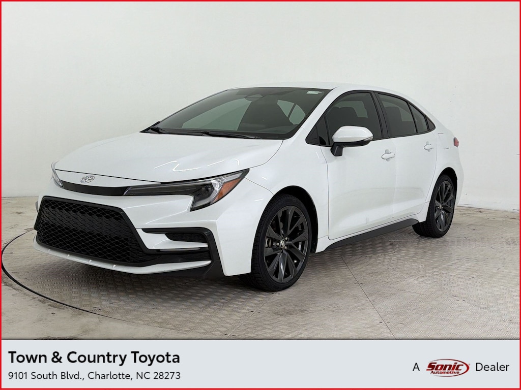 Used 2024 Toyota Corolla SE Sedan