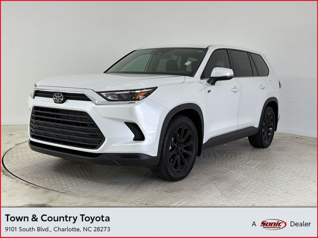 Used 2025 Toyota Grand Highlander LE SUV