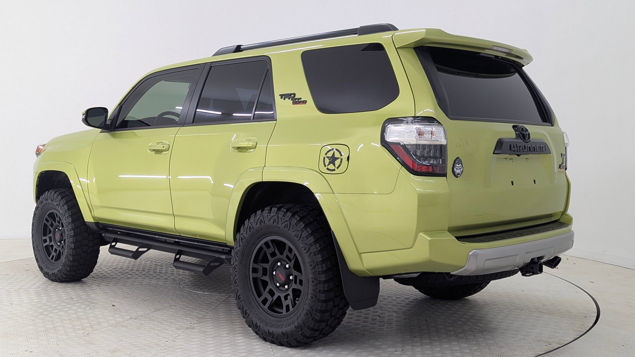 2023 Toyota 4Runner TRD Premium photo 3