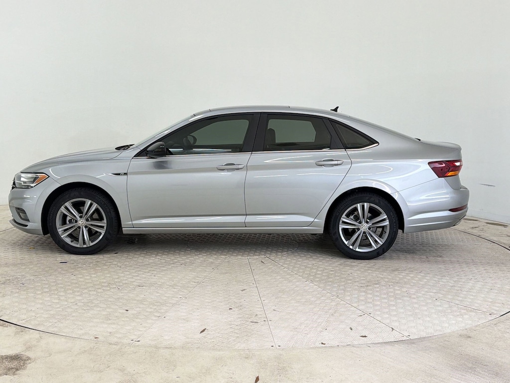 Used 2019 Volkswagen Jetta SE Sedan