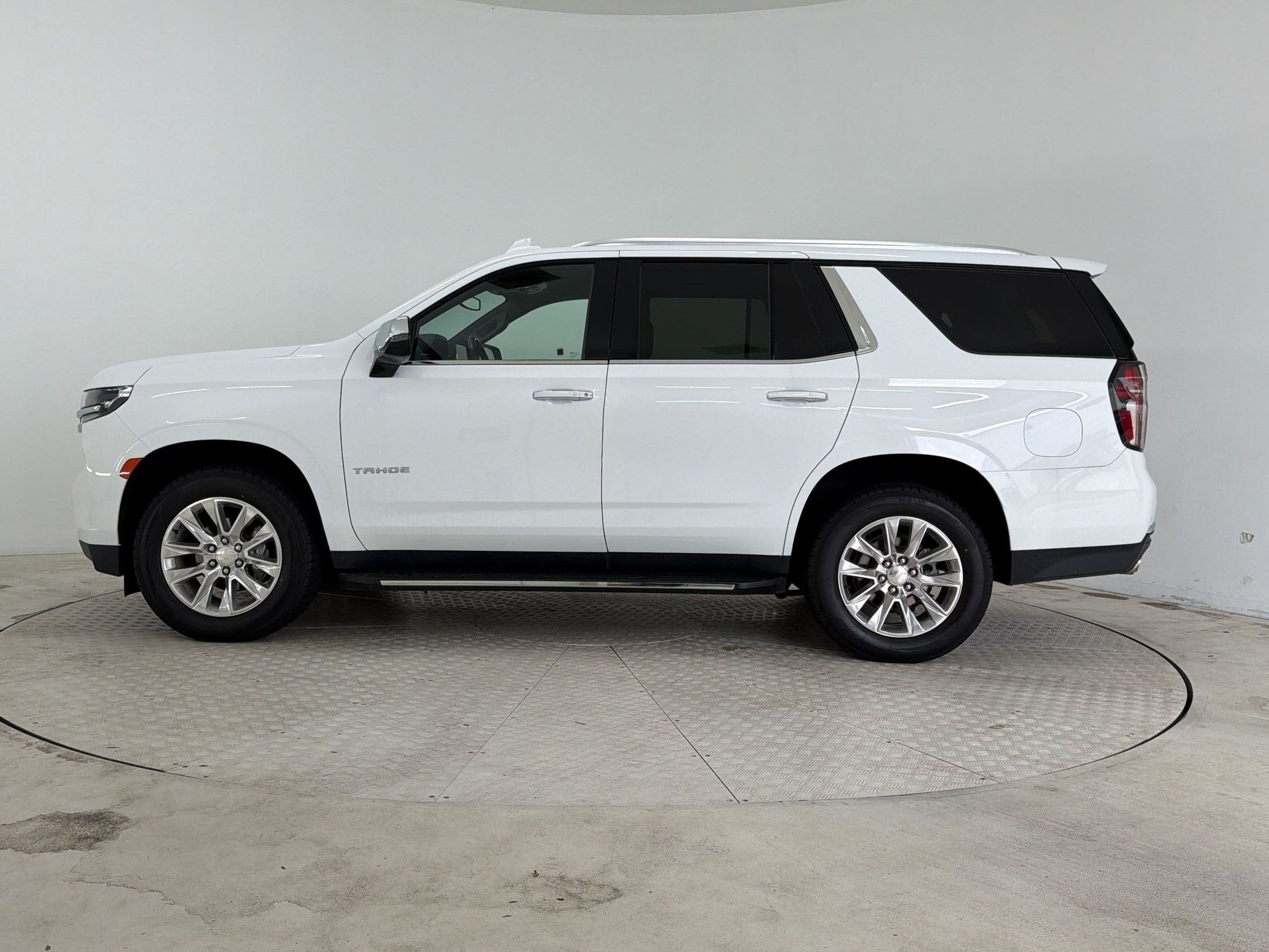 2024 Chevrolet Tahoe Premier - Photo 2