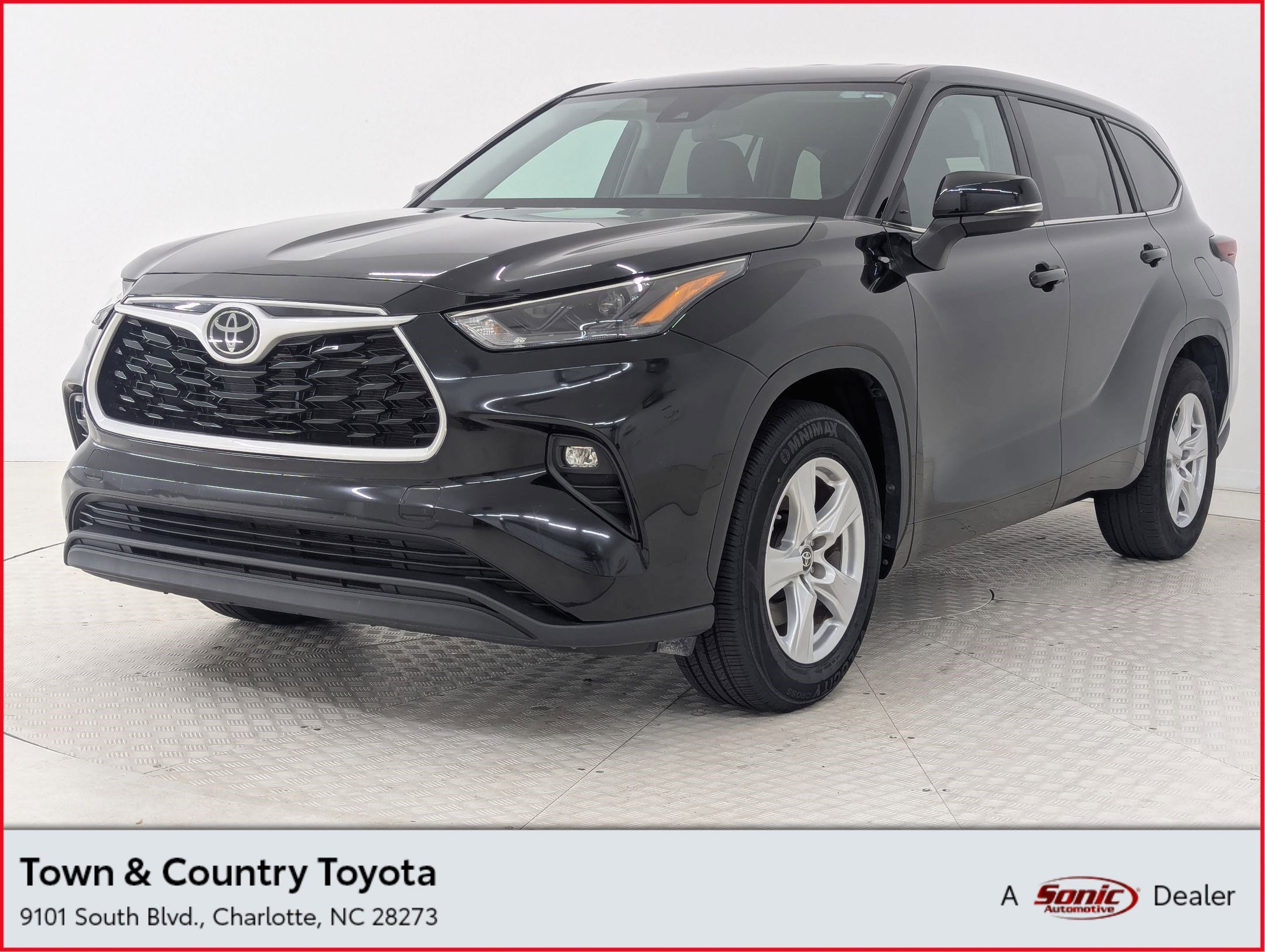2024 Toyota Highlander LE