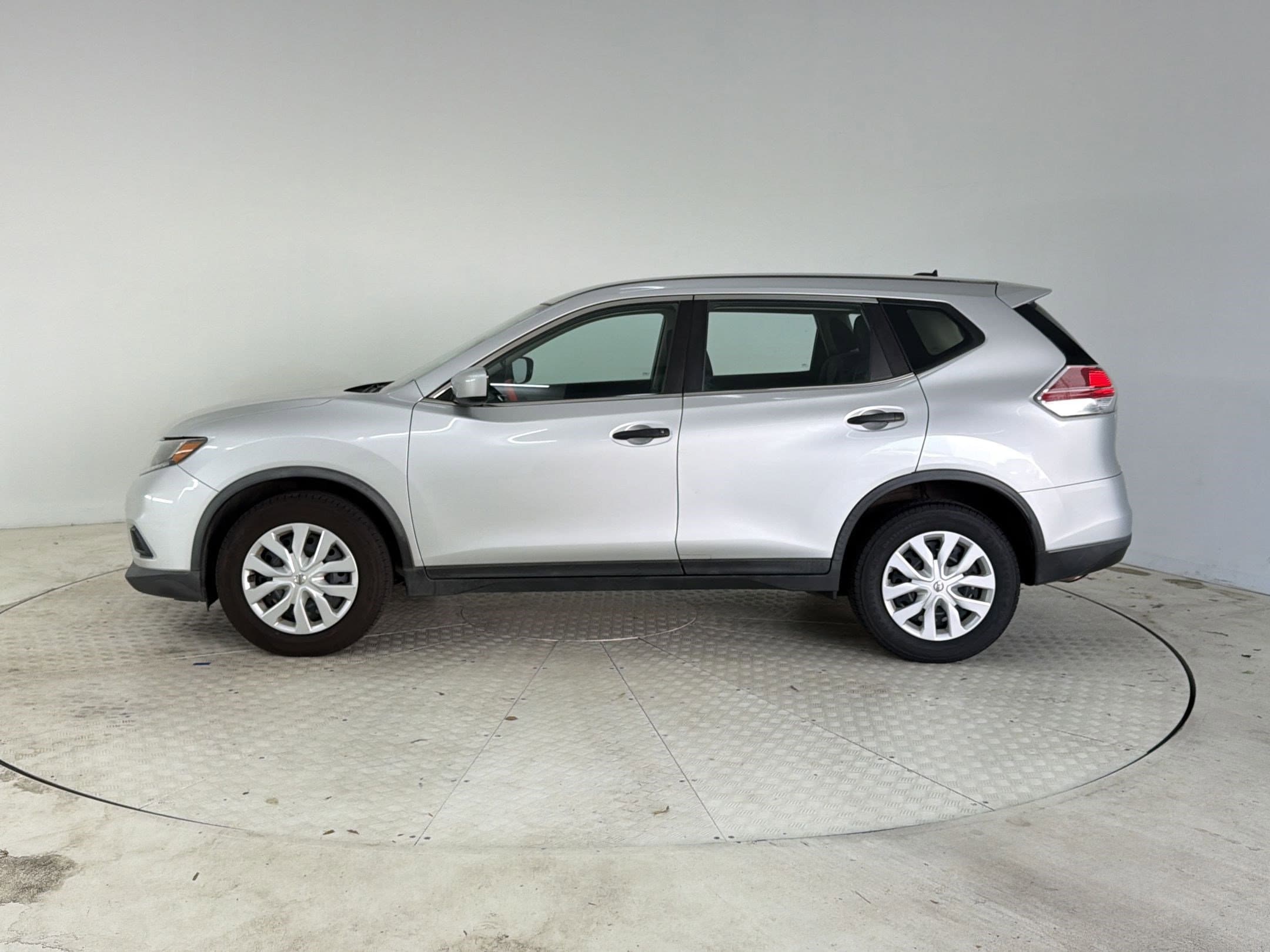 Used 2016 Nissan Rogue S with VIN KNMAT2MT9GP697889 for sale in Charlotte, NC