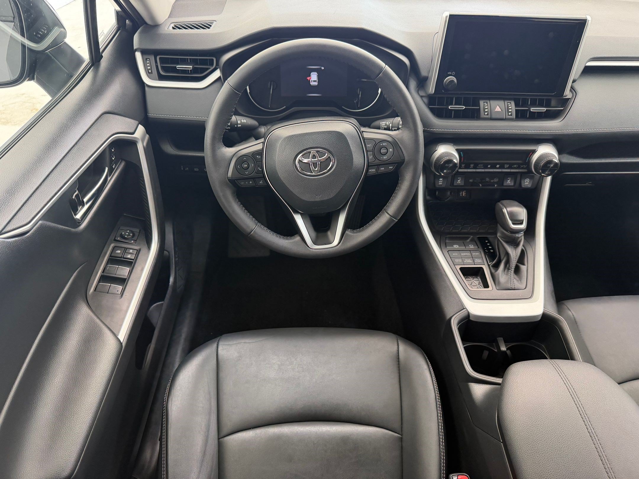 2024 Toyota RAV4 XLE Premium - Photo 27