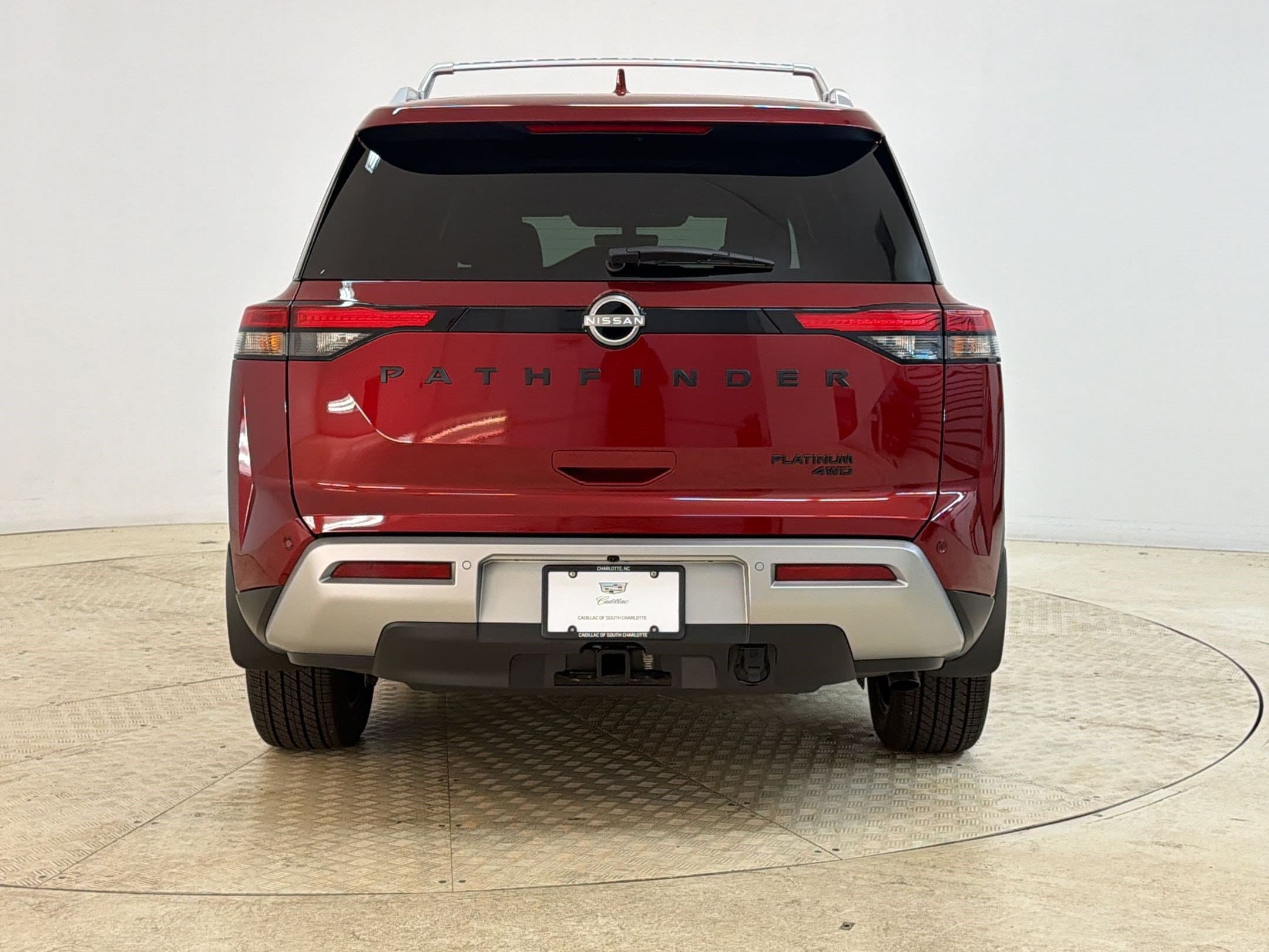 2025 Nissan Pathfinder Platinum - Photo 10
