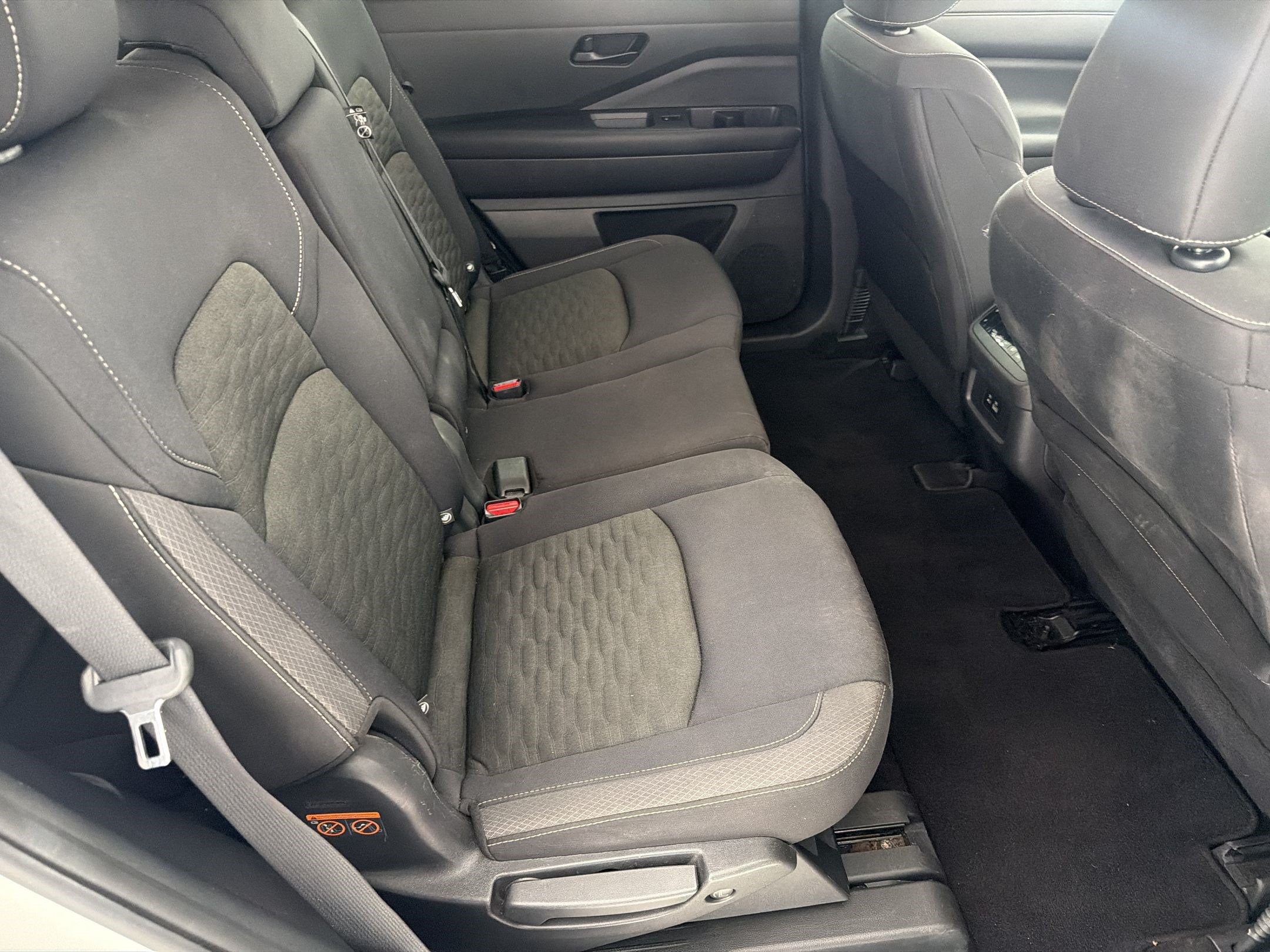 2023 Nissan Pathfinder SV - Photo 29
