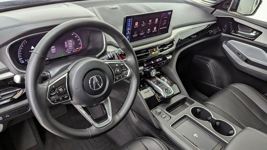 Used 2025 Acura MDX w/Technology Package SUV