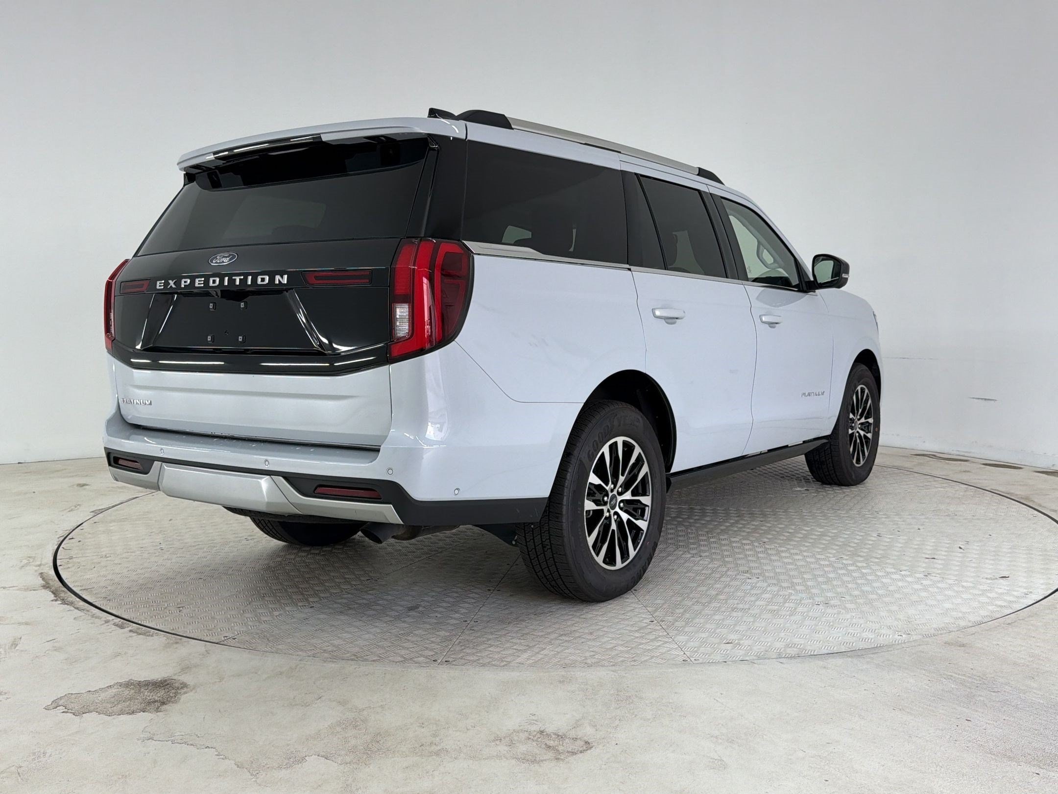 2025 Ford Expedition Platinum - Photo 9