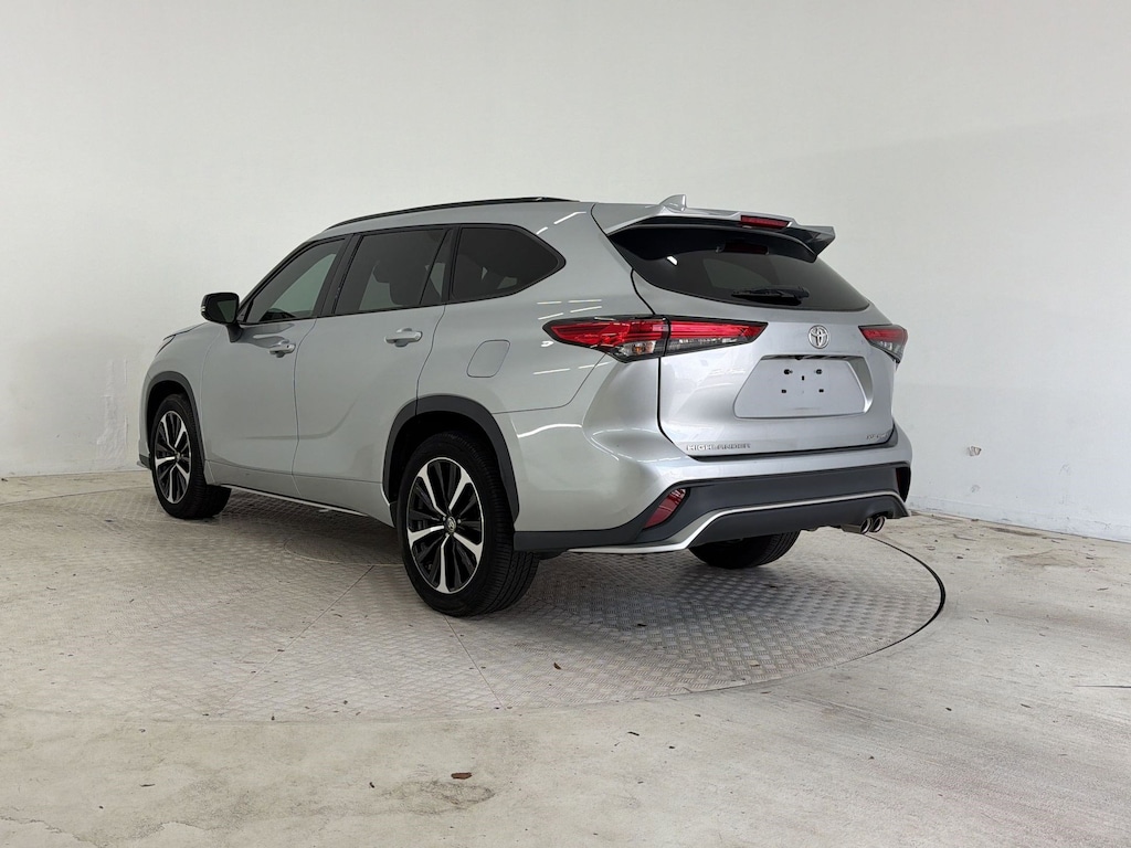 Used 2022 Toyota Highlander XSE SUV