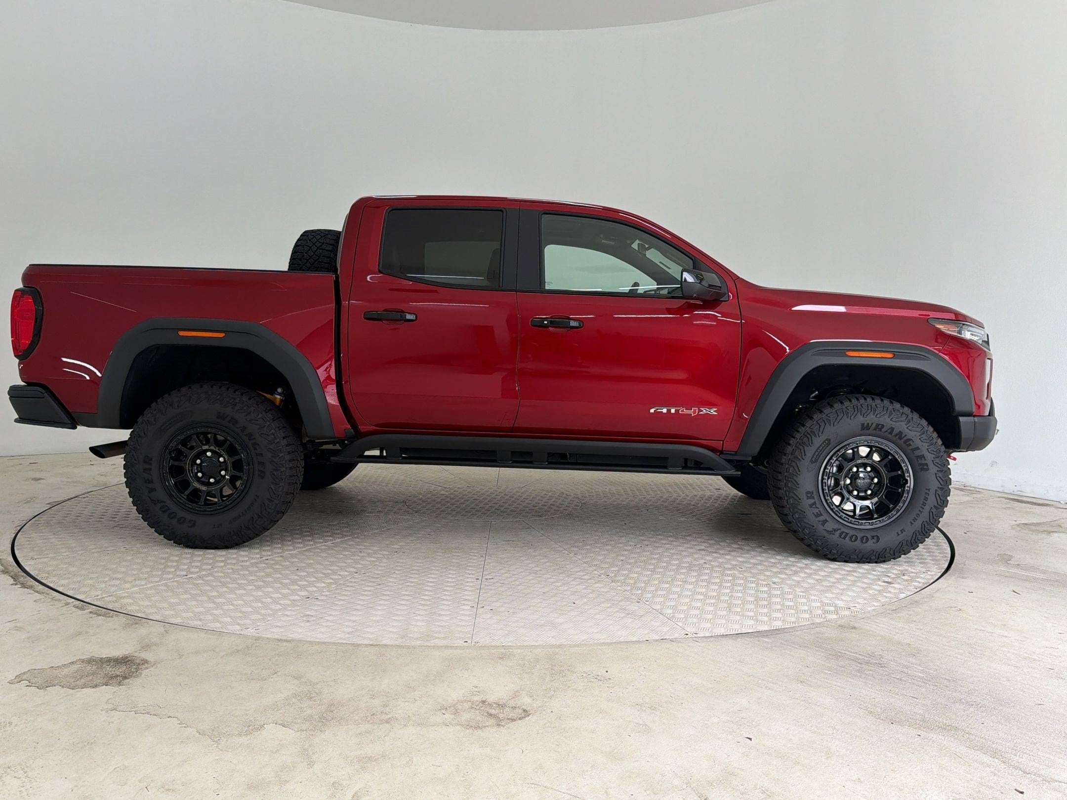 Canyon 4WD AT4X Truck Crew Cab