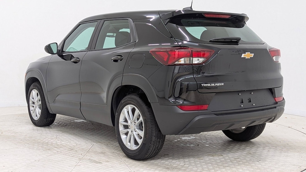 Used 2024 Chevrolet Trailblazer LS SUV