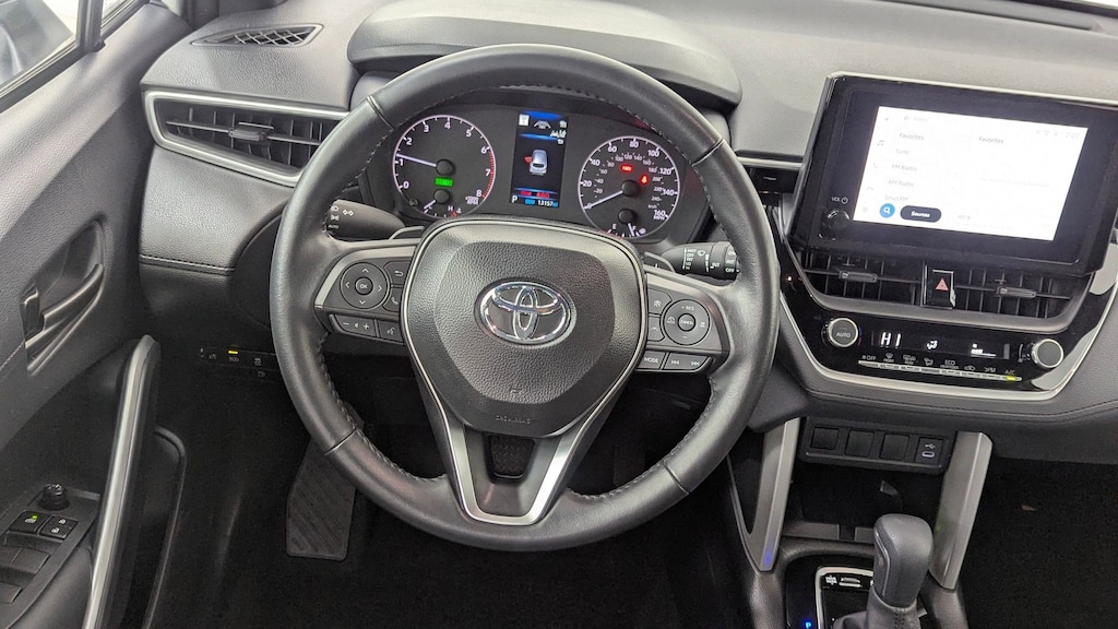 Used 2025 Toyota Corolla Cross Hybrid Hybrid SE SUV
