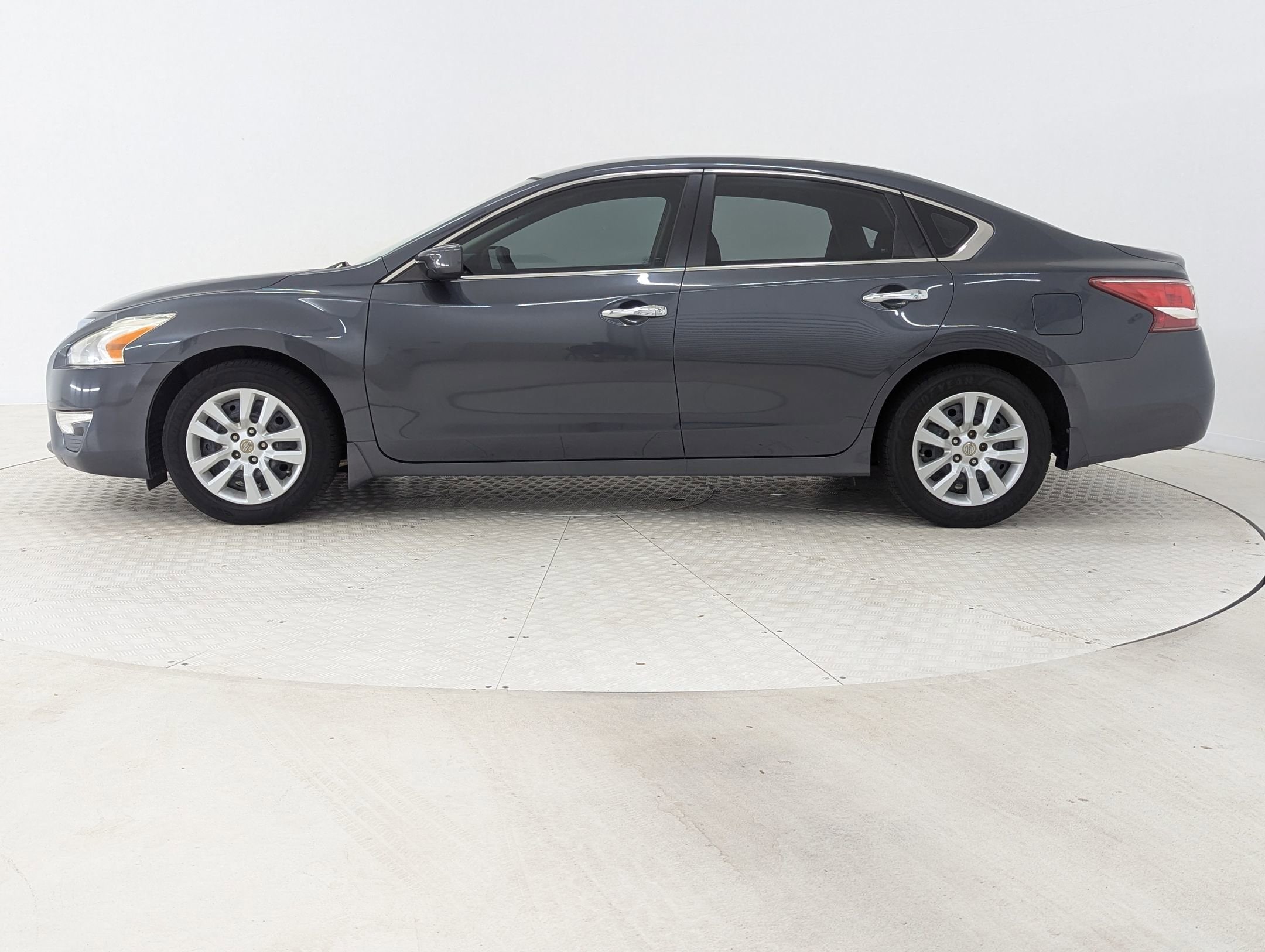 Used 2013 Nissan Altima Sedan S with VIN 1N4AL3AP2DC251752 for sale in Charlotte, NC