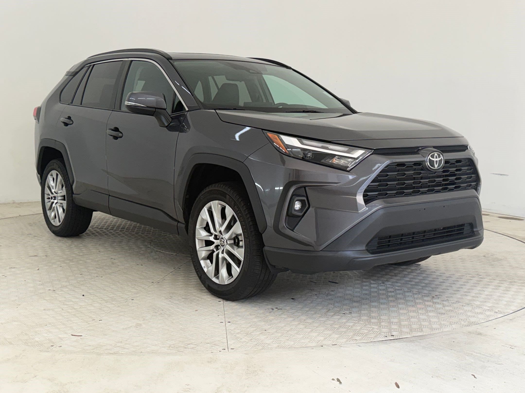 2024 Toyota RAV4 XLE Premium - Photo 7