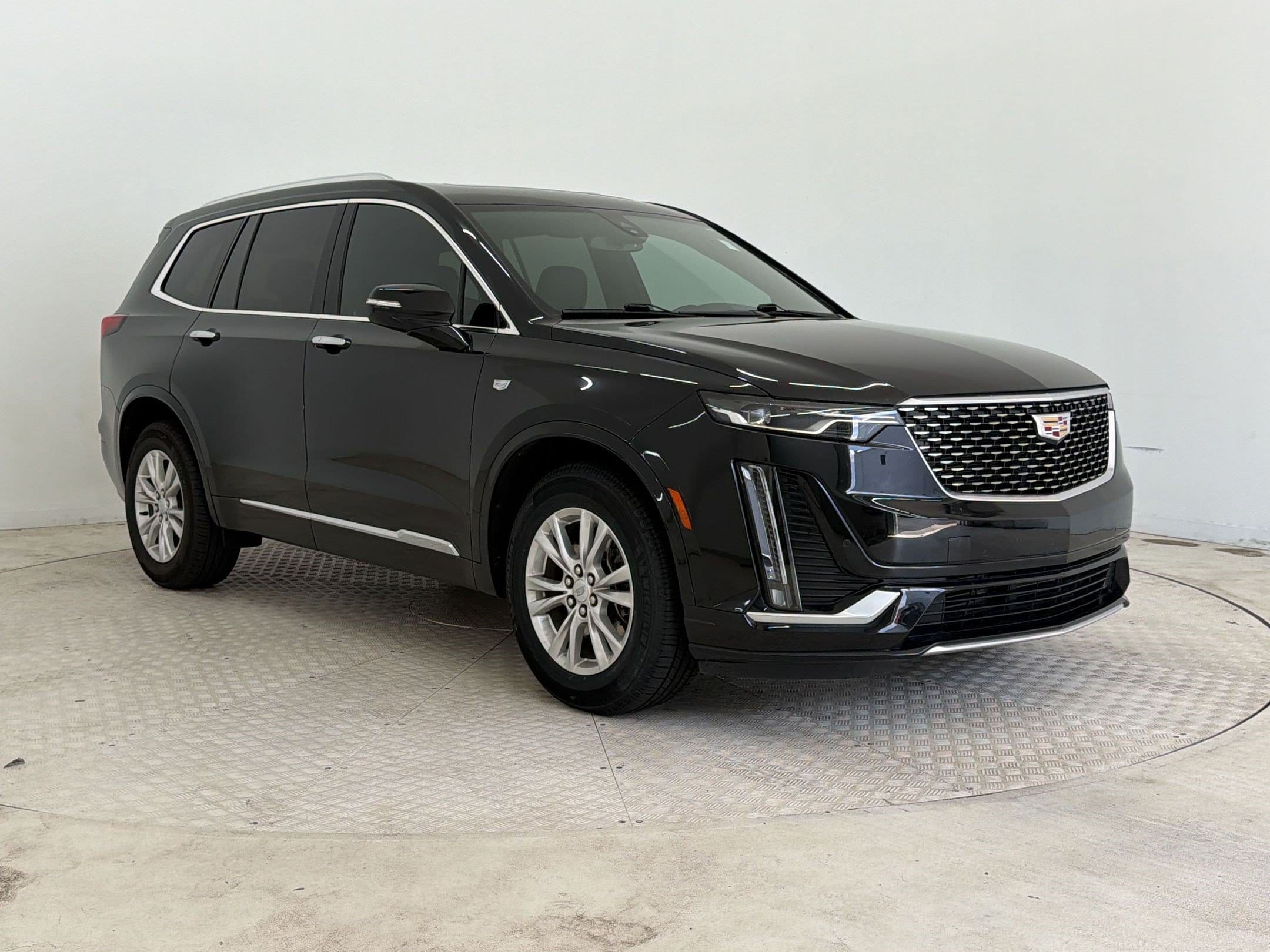 2025 CADILLAC XT6 FWD Luxury SUV