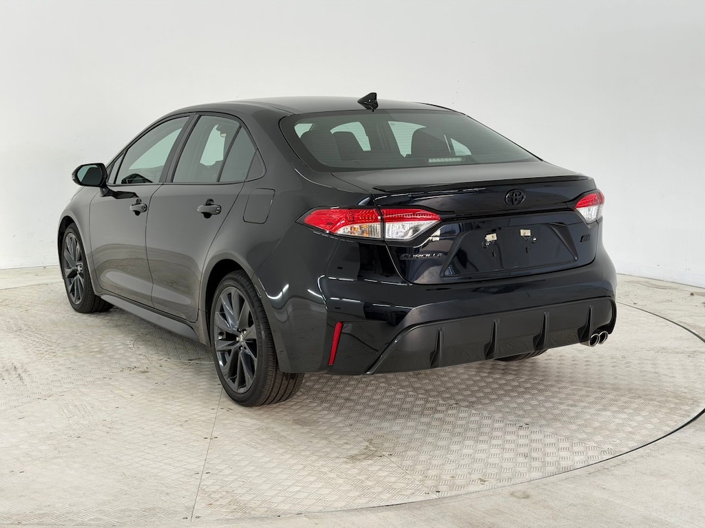 Used 2023 Toyota Corolla SE Sedan