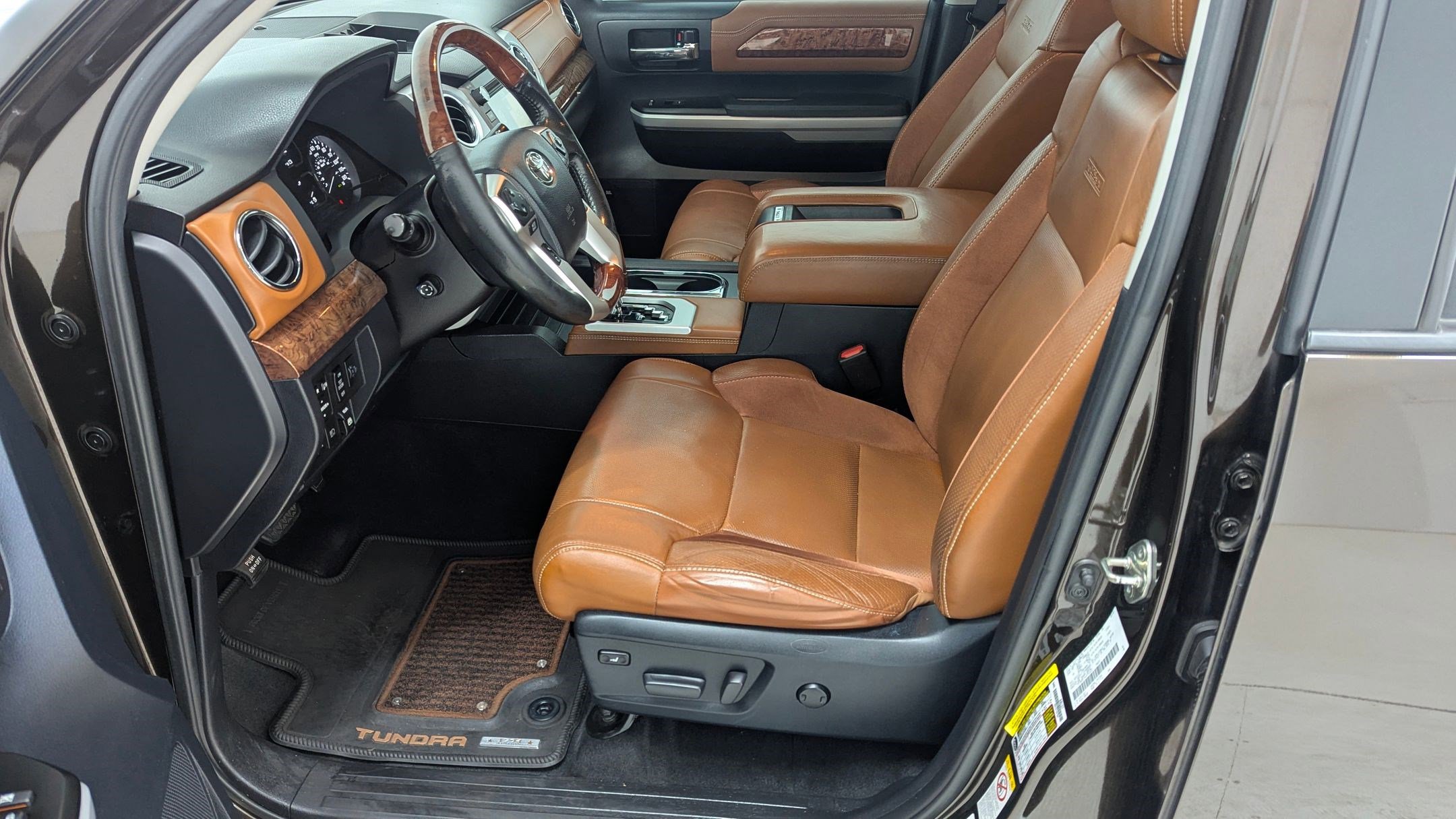 2018 Toyota Tundra 1794 Edition photo 4