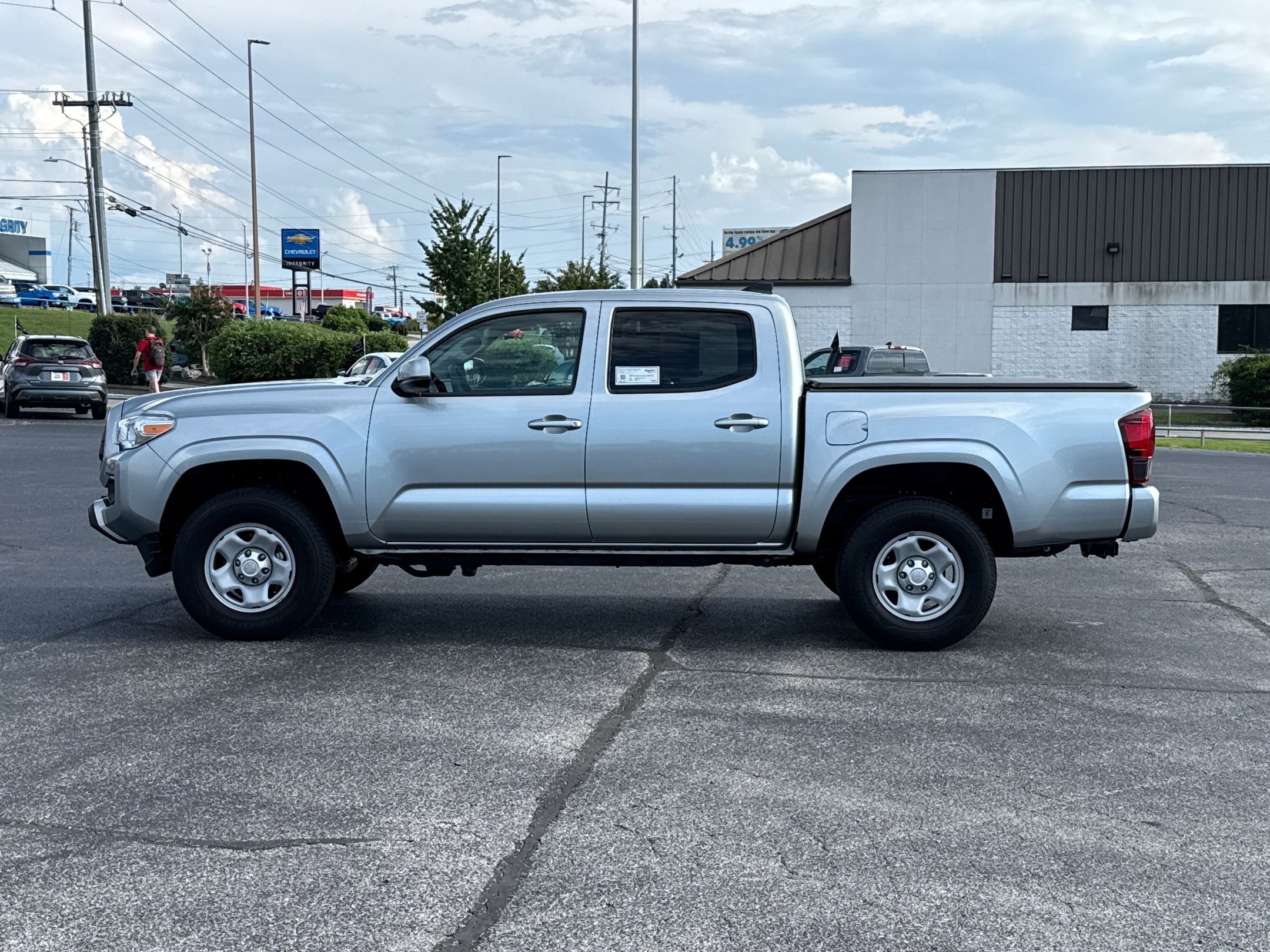 2023 Toyota Tacoma SR V6 photo 2