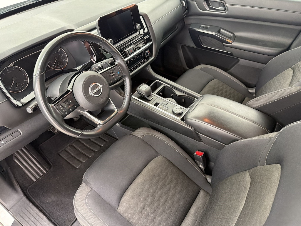 Used 2023 Nissan Pathfinder SV SUV