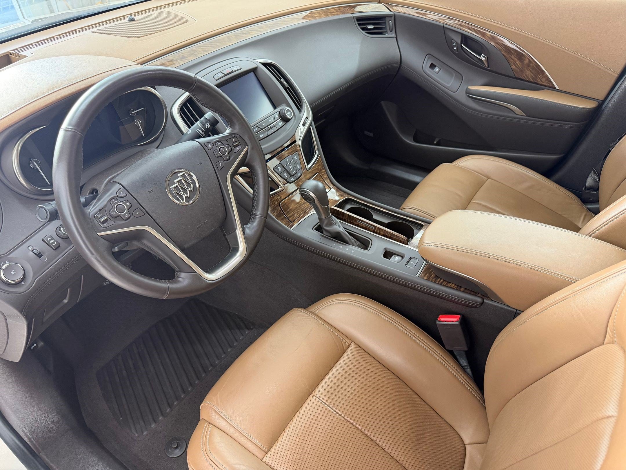 2014 Buick LaCrosse Premium II Sedan