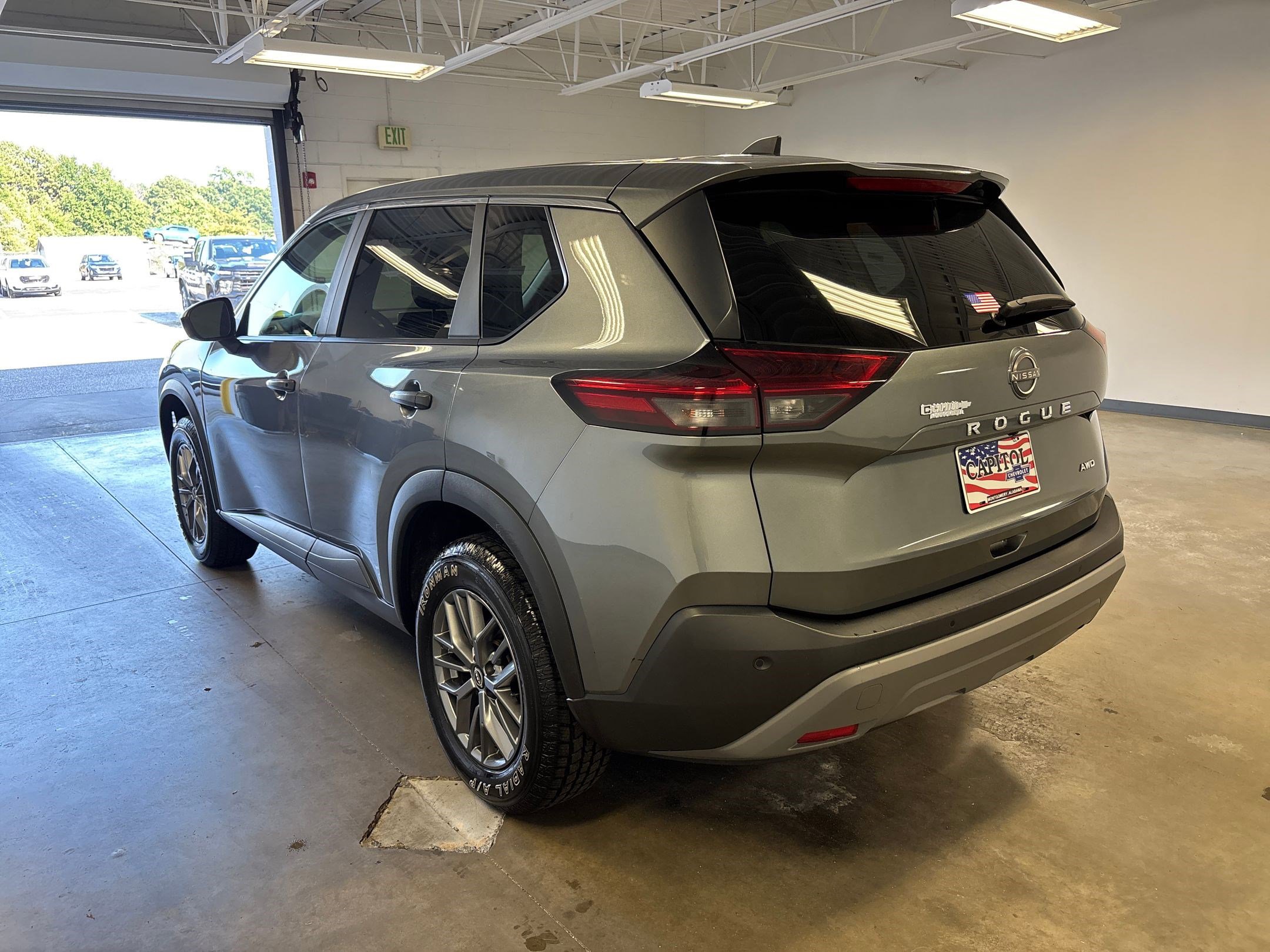 2023 Nissan Rogue S photo 3