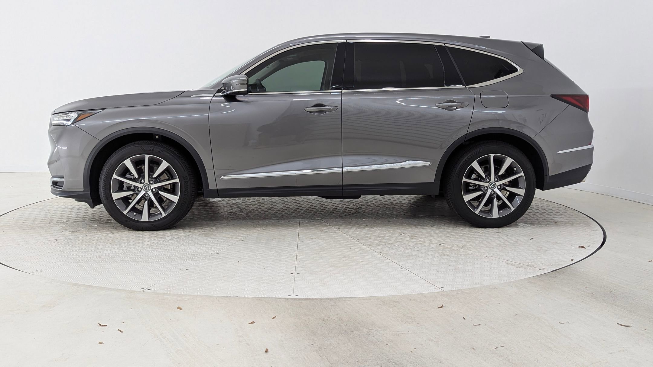 2025 Acura MDX SH-AWD Technology photo 2