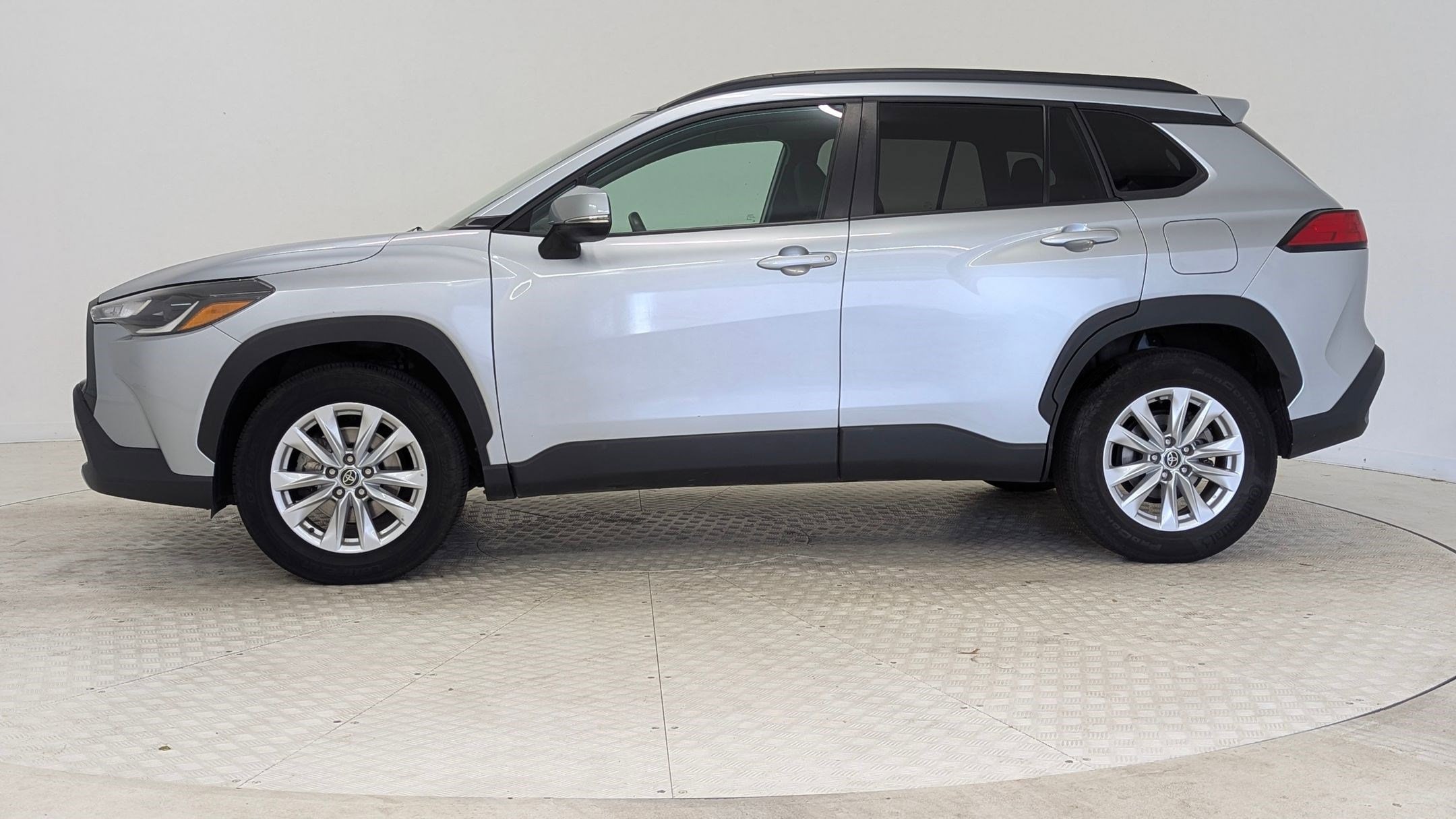 Used 2023 Toyota Corolla Cross LE with VIN 7MUCAABG7PV062731 for sale in Northfield, Minnesota