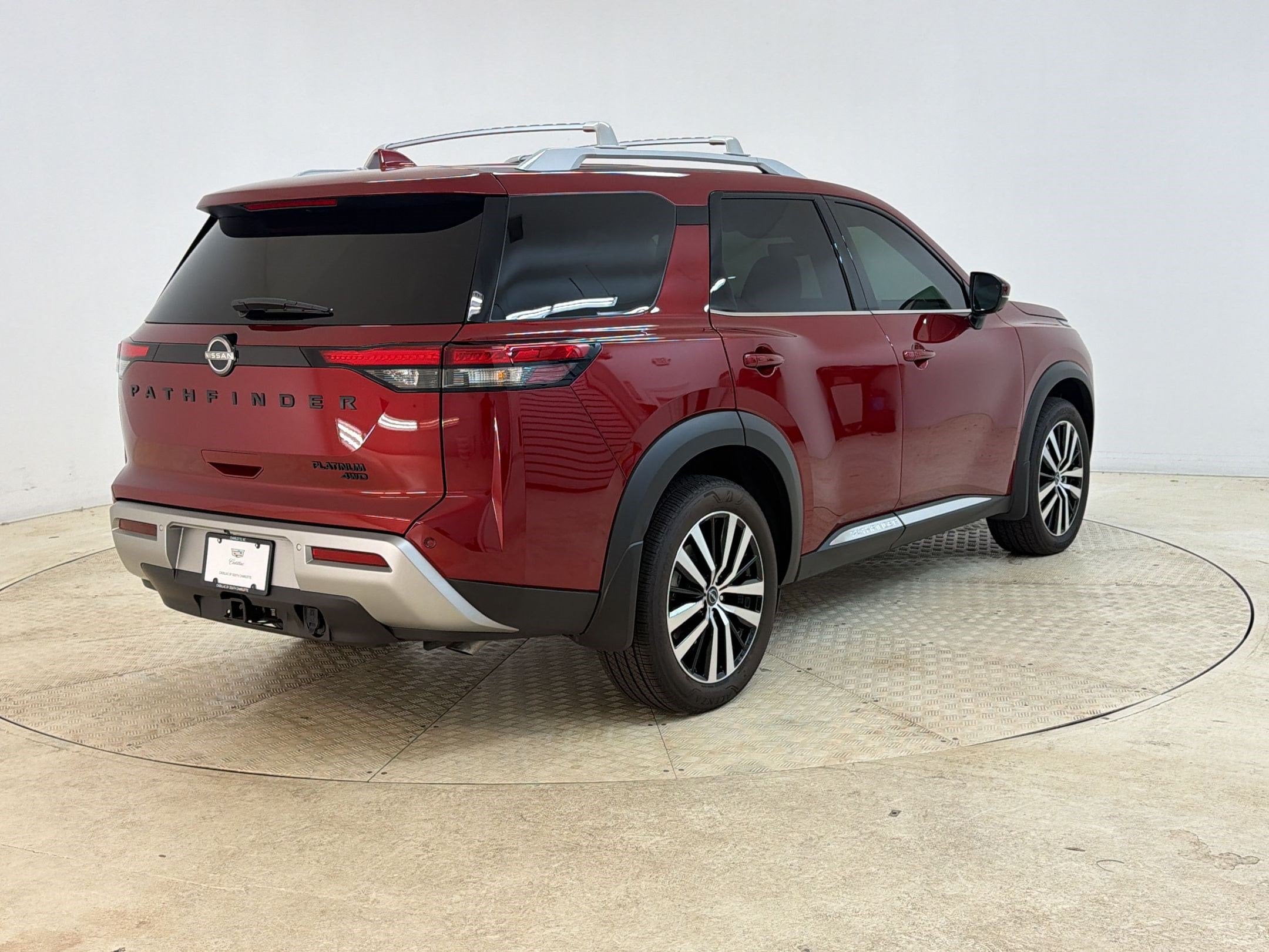 2025 Nissan Pathfinder Platinum - Photo 9