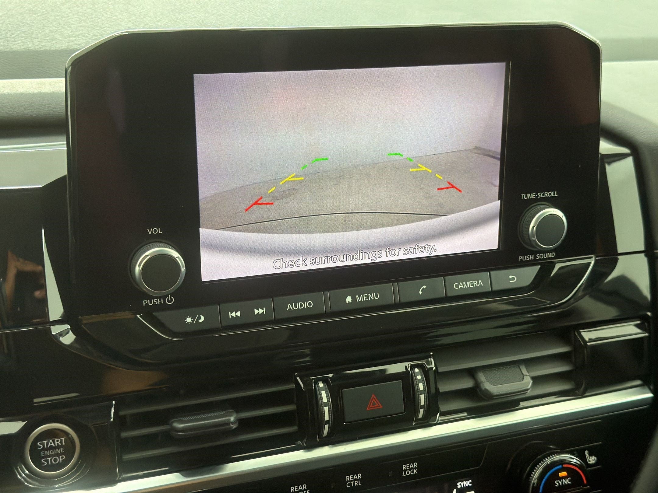 2023 Nissan Pathfinder SV - Photo 17